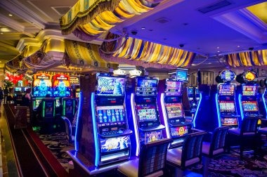 bk200 payment deposit screen with DANA, OVO, GoPay, QRIS options